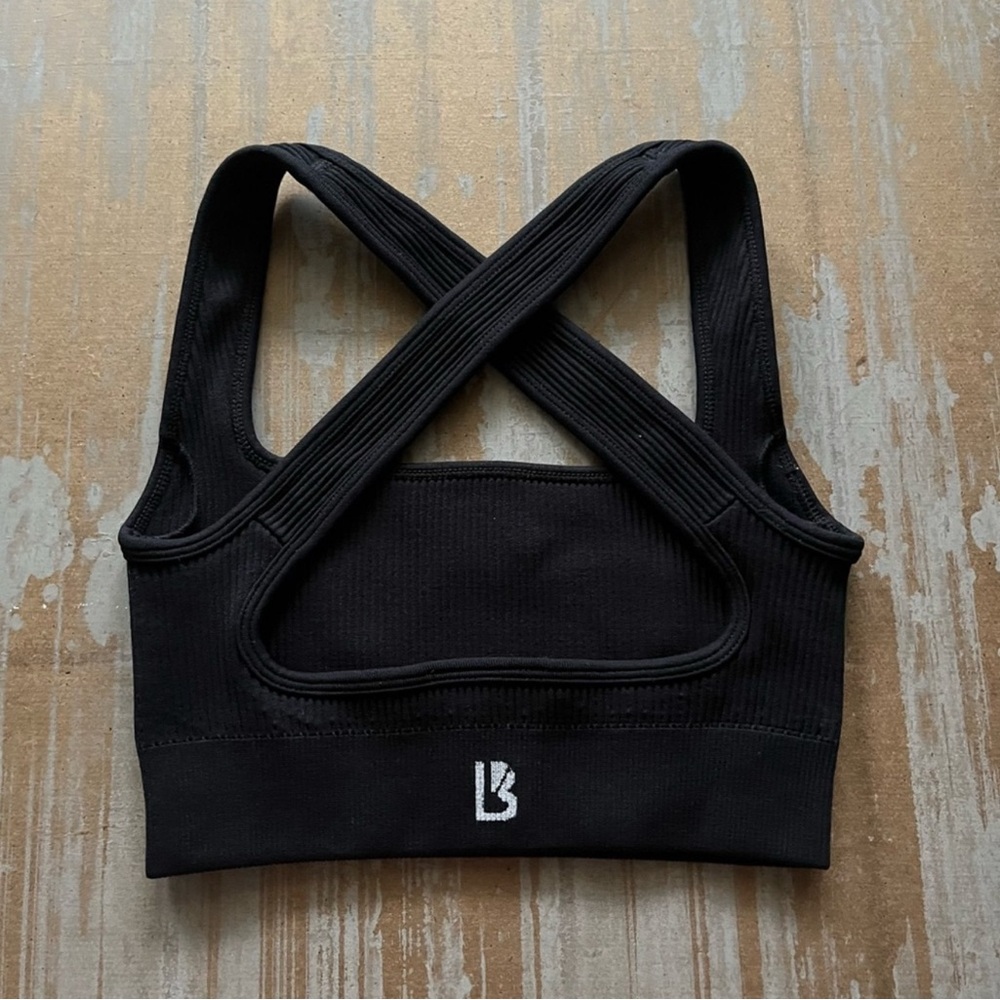 Ribbed open back sports bra